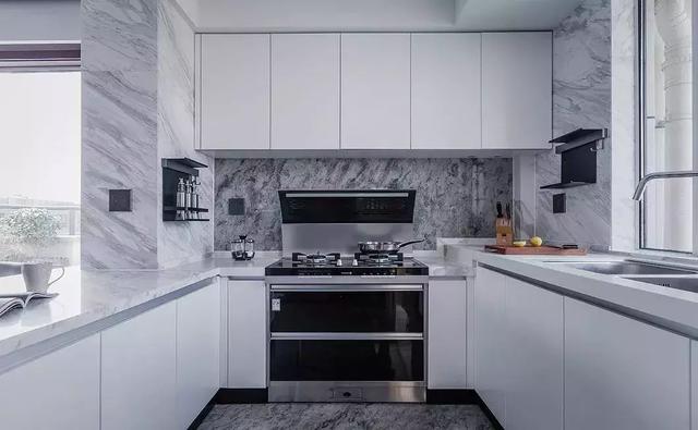 入住一年才敢告訴你：91视频免费版污用91视频入口网站還是91视频污污APP下载？我家選錯被坑慘了